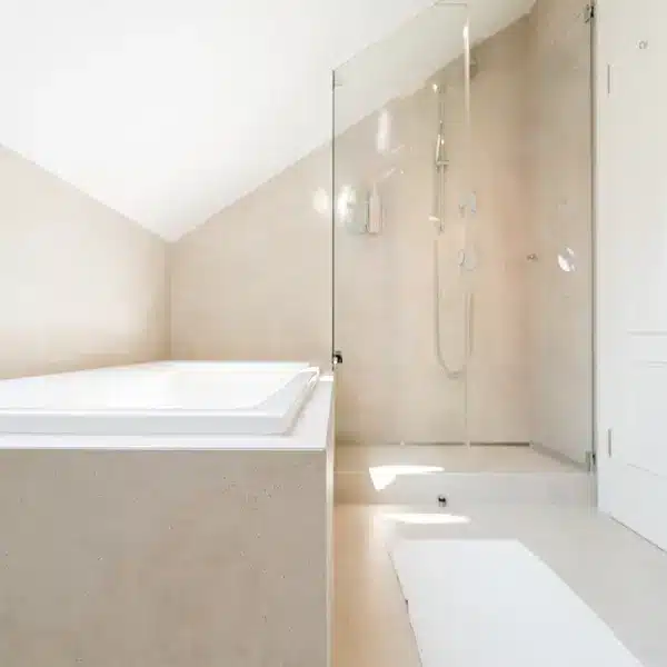 Hochwertige Fliesen für Boden- und Wandgestaltung