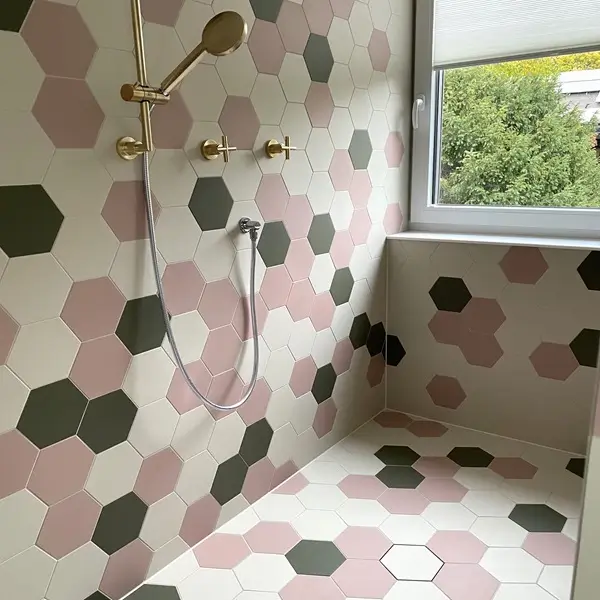 Hochwertige Fliesen und Natursteine für Boden- und Wandgestaltung-4 verschiedene Farben