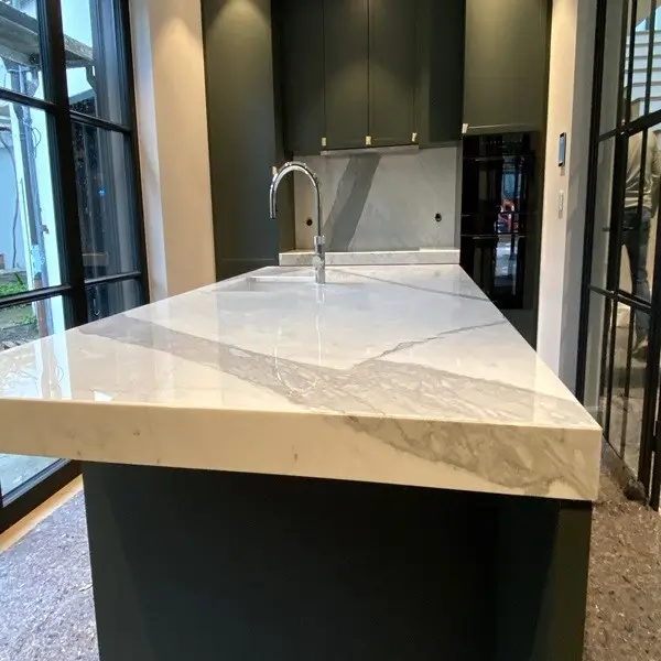 Luxuriöse Naturstein Küchen Arbeitsplatte freistehend